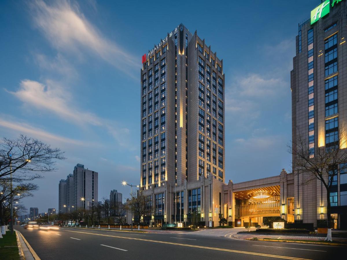 Hualuxe Kunshan Huaqiao By Ihg - F1 Racing Preferred Hotel Kunshan (Jiangsu) Exterior foto