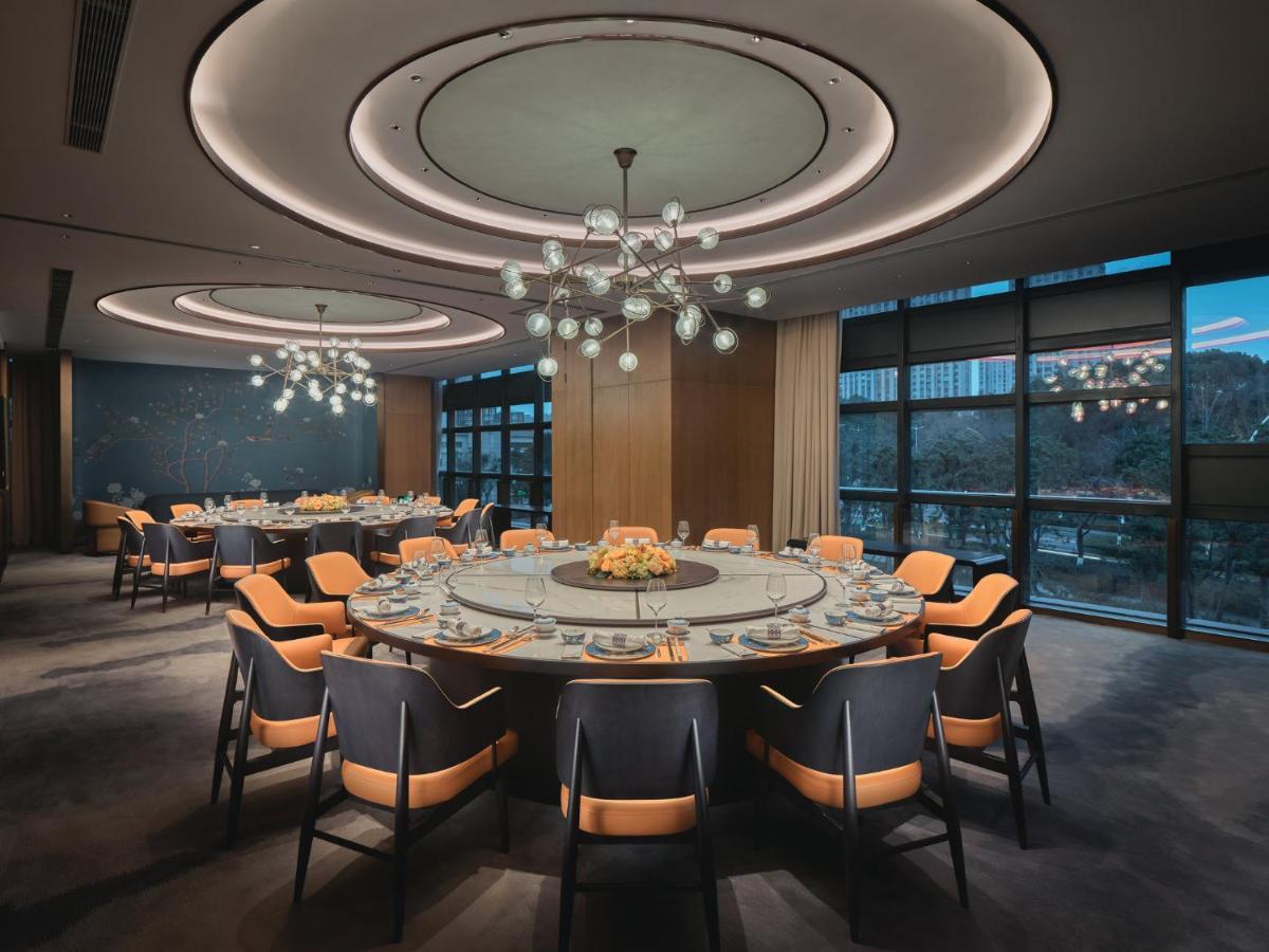 Hualuxe Kunshan Huaqiao By Ihg - F1 Racing Preferred Hotel Kunshan (Jiangsu) Exterior foto